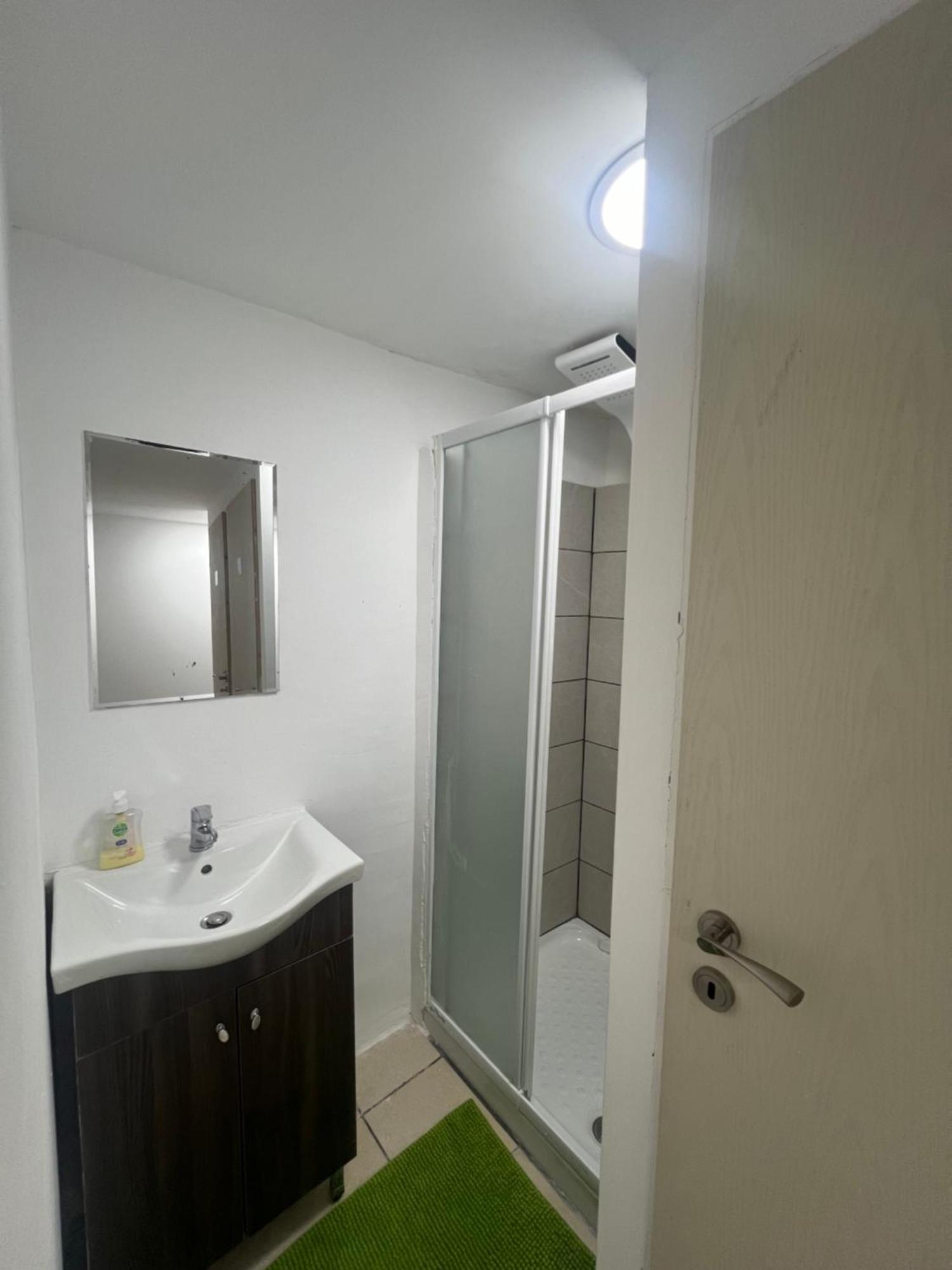 Tolos Budget Rooms Loggos Longósz Szoba fotó